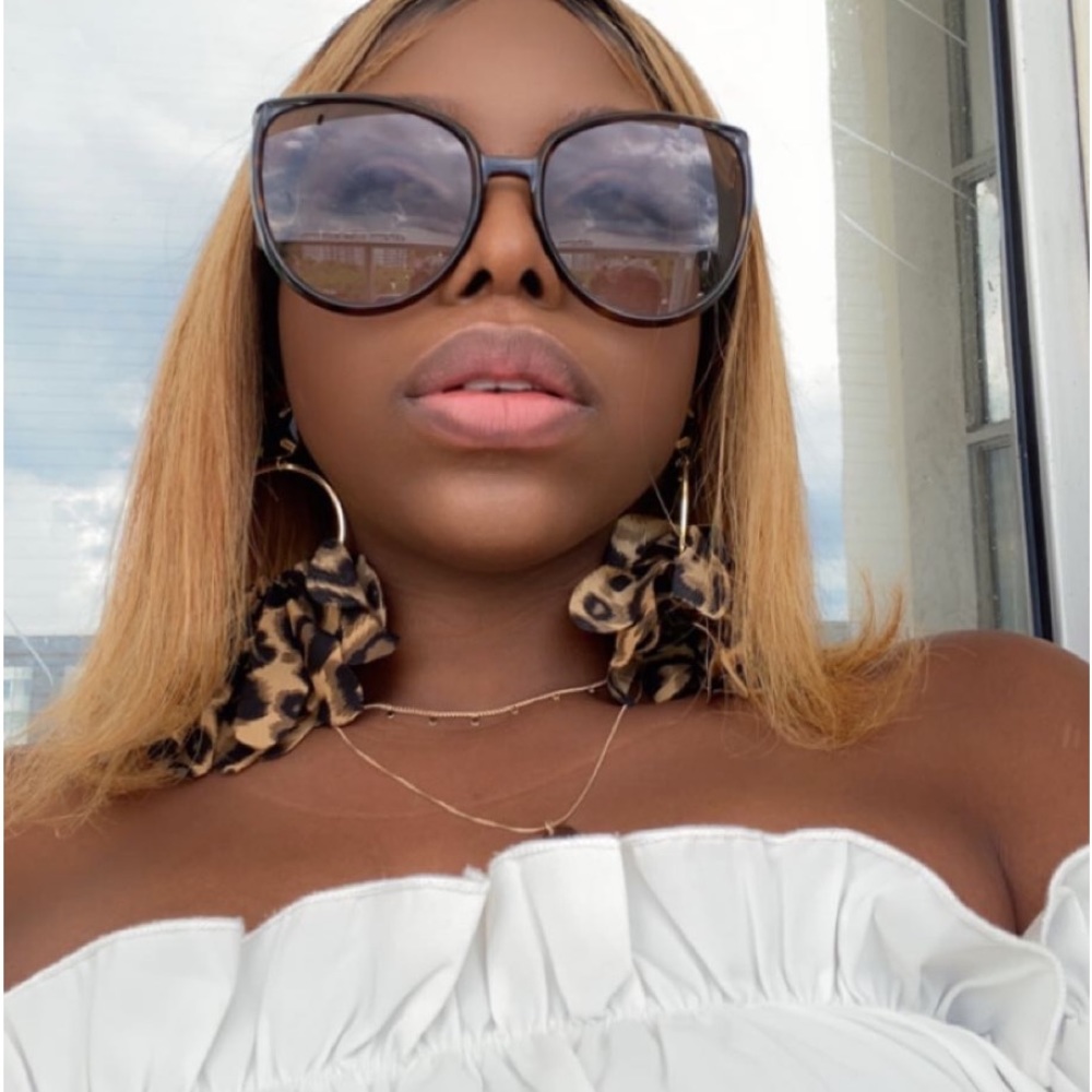 New🔥🔥 - FENDI Brown Butterfly Ladies Sunglasses
FF 0432/G/S 0807/HA 59